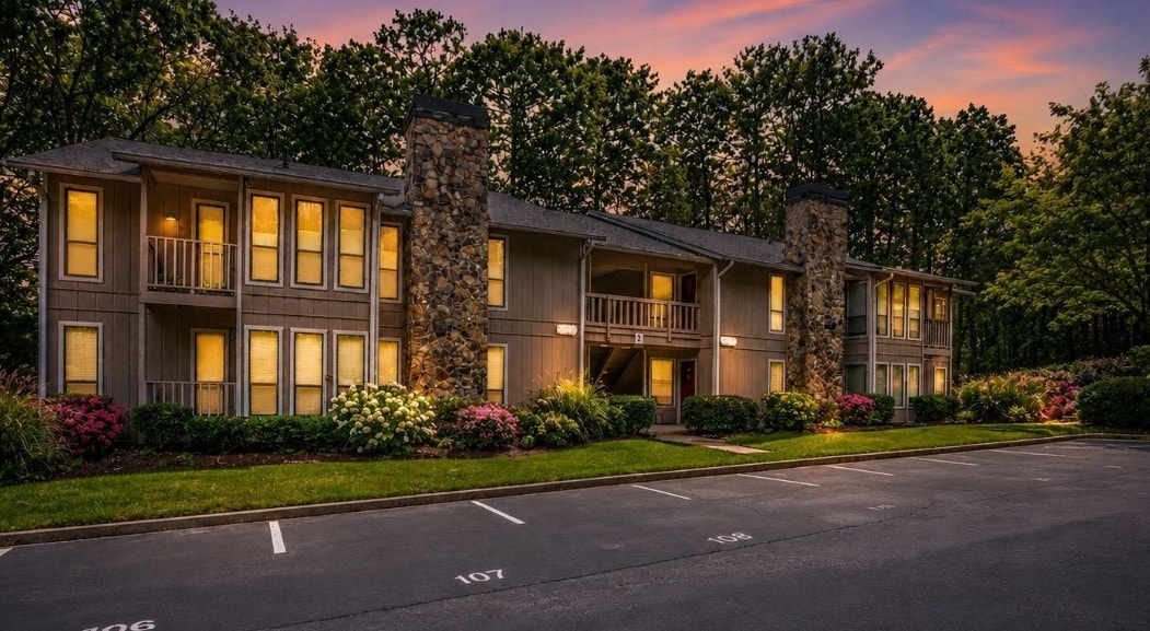 3843 Woodridge Way, Tucker, GA 30084